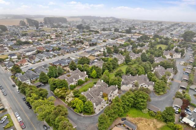 240 Amesport, Half Moon Bay CA: https://media.crmls.org/mediaz/06de1568-6a29-4605-b124-d27b1dd2b3ef.jpg
