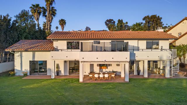2524 Luciernaga St, Carlsbad CA: https://media.crmls.org/mediaz/06df13fd-6619-49a4-a61a-d8704e9c6e57.jpg