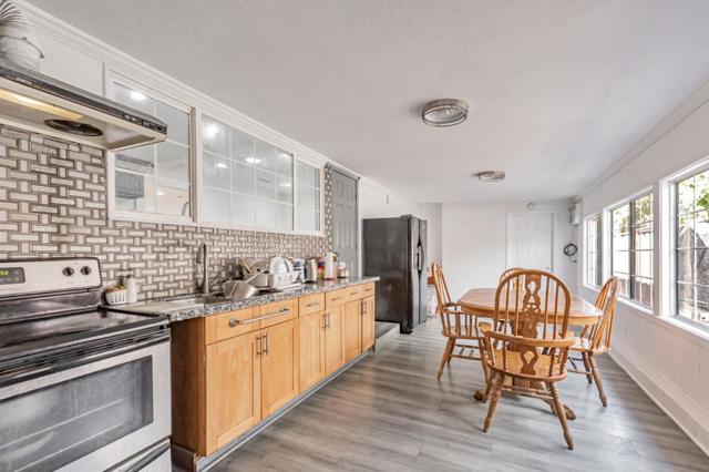 1087 Starlite Drive, Milpitas CA: https://media.crmls.org/mediaz/06e0f71f-95c6-46e4-b30c-dbeb5bbe38ef.jpg