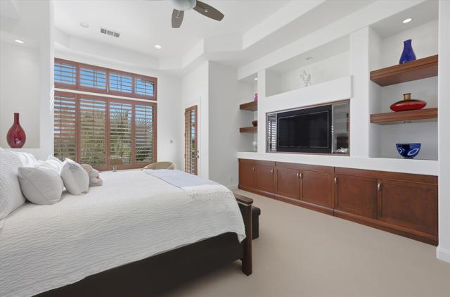 80315 Via Valerosa, La Quinta CA: https://media.crmls.org/mediaz/06e15f9d-b987-4221-aea8-2fcc2ee3c1de.jpg