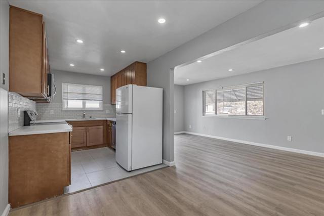 477 Greendale Way, San Jose CA: https://media.crmls.org/mediaz/06e18209-4a36-4a2b-bef0-850e0caa70f4.jpg