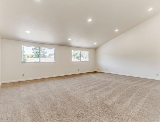 7160 Harvard Place, Gilroy CA: https://media.crmls.org/mediaz/06e278d1-edf3-4110-b020-af6472368bdd.jpg