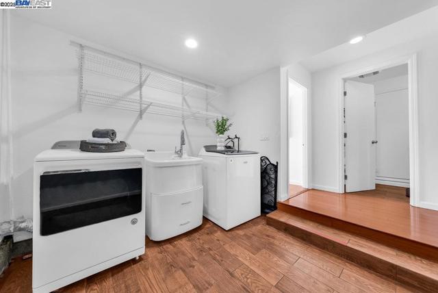 48346 Cottonwood St, Fremont CA: https://media.crmls.org/mediaz/06e2adf9-08bd-471c-aec2-84ca7a6cb795.jpg