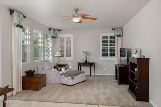 Detail Gallery Image 4 of 31 For 1927 Holt Rinehart Ave, Bakersfield,  CA 93311 - 3 Beds | 3 Baths