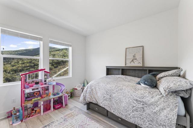 15447 Van Lodensteyn Way, San Diego CA: https://media.crmls.org/mediaz/06e3afdc-55d1-4d7e-b171-7e5d9ecfa190.jpg