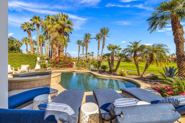 49606 Montana Way, La Quinta CA: https://media.crmls.org/mediaz/06e3c7d1-5a3d-41af-9fa7-ea63eb40b72b.jpg