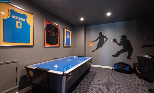 42 Tappan Ln, Orinda CA: https://media.crmls.org/mediaz/06e452bb-12eb-4770-968f-f446bf5e3bfe.jpg