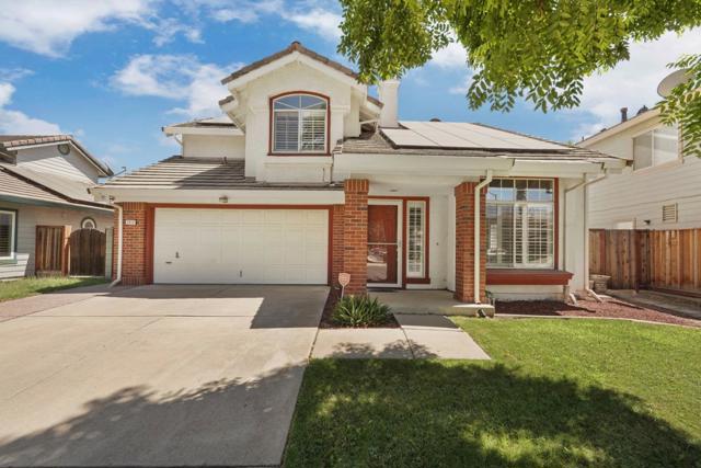 2610 Meadow Brook Lane, Tracy CA: https://media.crmls.org/mediaz/06e54f12-383d-42f5-ac07-3e03a8eabd3f.jpg