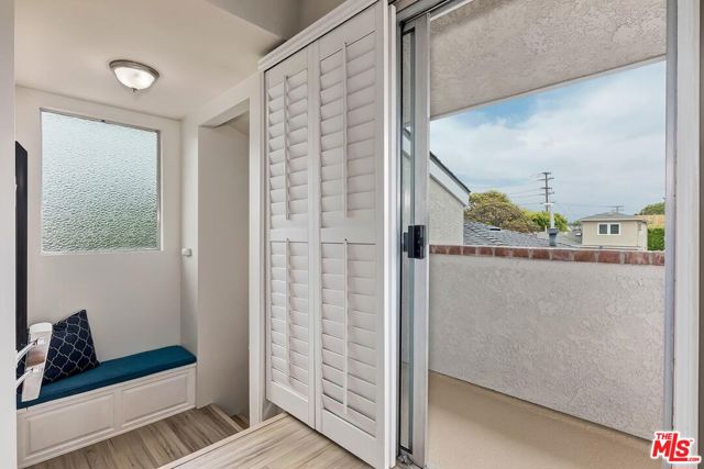 4307 Keystone Avenue, Culver City CA: https://media.crmls.org/mediaz/06e72a72-b64d-419e-8c8a-38f87fddc1de.jpg