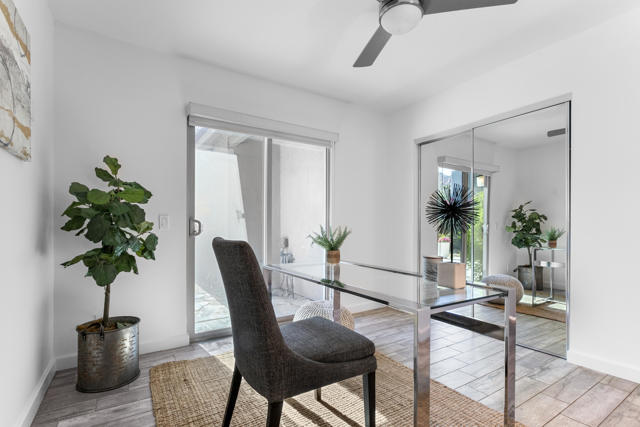 52540 Avenida Juarez, La Quinta CA: https://media.crmls.org/mediaz/06e72f3b-bc1c-4d72-bb2c-ac11ba842a3c.jpg