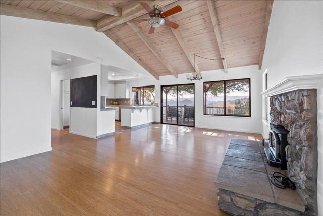 25435 Hutchinson Road, Los Gatos CA: https://media.crmls.org/mediaz/06e79948-e61e-4cd1-bde0-b3f4c378ae1a.jpg