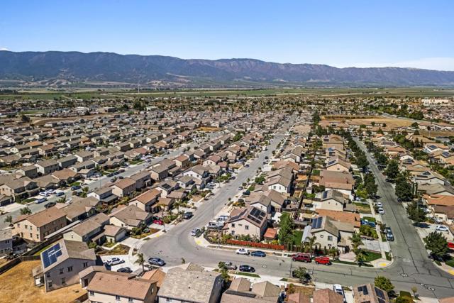 662 Ventura Drive, Soledad CA: https://media.crmls.org/mediaz/06e821fb-c3b0-4b41-8a84-f3f65e22caa2.jpg