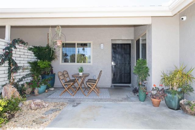 Detail Gallery Image 2 of 26 For 3625 Vista Oceana #18,  Oceanside,  CA 92057 - 2 Beds | 2 Baths