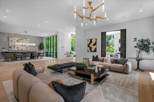 88 Tuscaloosa Avenue, Atherton CA: https://media.crmls.org/mediaz/06ea1d9a-e66e-4a52-8c9d-70a44830405c.jpg