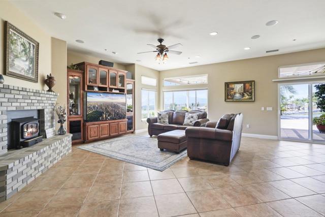 Detail Gallery Image 17 of 68 For 334 Old Stagecoach Run, Alpine,  CA 91901 - 4 Beds | 3/1 Baths