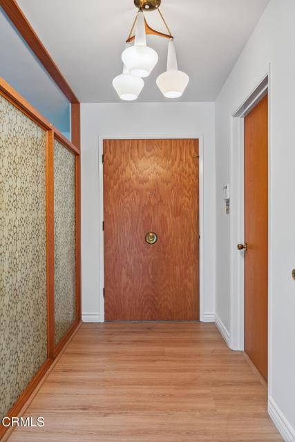640 Fernwood Drive, Oxnard CA: https://media.crmls.org/mediaz/06eb1562-e26a-4773-b121-164d57ae7e9e.jpg