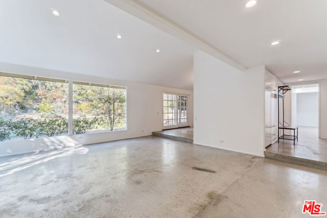 13443 Bayliss Road, Los Angeles CA: https://media.crmls.org/mediaz/06eb1bb0-0a27-4099-91eb-bac4755ba40a.jpg