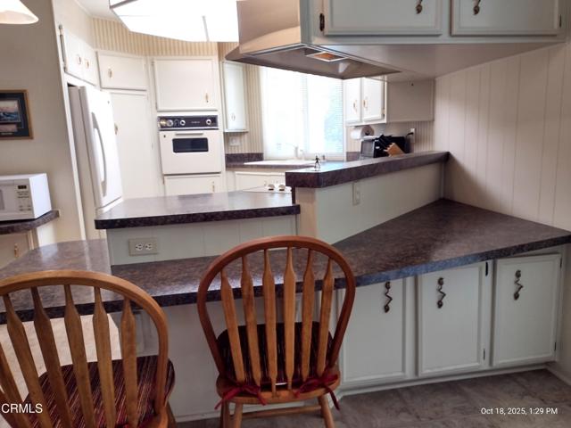 210 Caleta Drive, Camarillo CA: https://media.crmls.org/mediaz/06ebabfa-0981-4d6b-a284-343f6b4dccb0.jpg