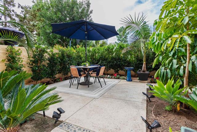 Detail Gallery Image 20 of 41 For 24055 Paseo Del Lago #155,  Laguna Woods,  CA 92637 - 2 Beds | 2 Baths