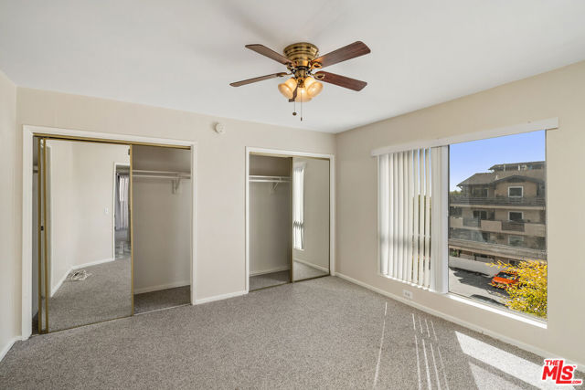 1010 Palm Avenue, West Hollywood CA: https://media.crmls.org/mediaz/06ed6fa3-4669-43b4-b666-5648c1702cbd.jpg