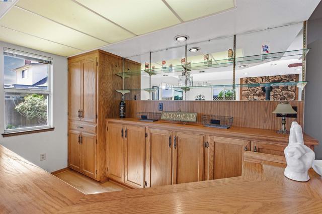 2560 Phelan Avenue, Hayward CA: https://media.crmls.org/mediaz/06eda476-566d-4dd8-8a27-df7c9e93e352.jpg