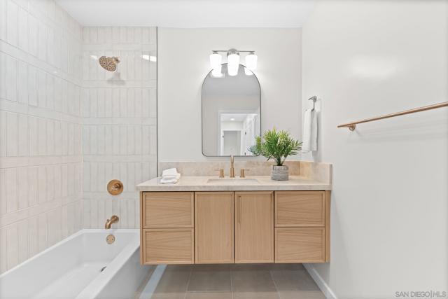 4414 Piedmont Dr, San Diego CA: https://media.crmls.org/mediaz/06ee5bde-b278-42dd-8de1-6d011b93cae3.jpg
