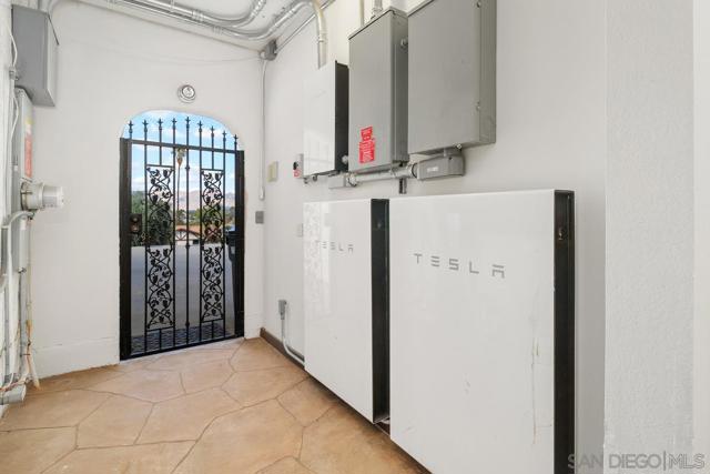 27350 Pachea Trl, Hemet CA: https://media.crmls.org/mediaz/06ee6367-7d40-4032-a758-fa0dc38145d2.jpg