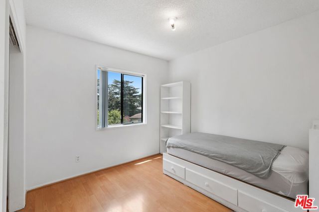 3245 Altura Avenue, 8 photo 30