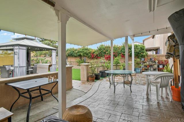 1420 Venters Dr, Chula Vista CA: https://media.crmls.org/mediaz/06efb15d-7cdf-44f0-88ec-a74b67f3a277.jpg
