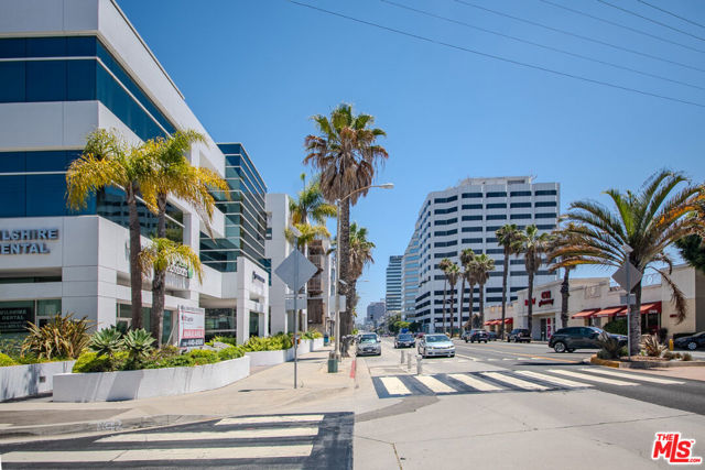 1147 Centinela Avenue, Santa Monica CA: https://media.crmls.org/mediaz/06f0213c-2128-4443-8b29-dc6785f9e4b9.jpg