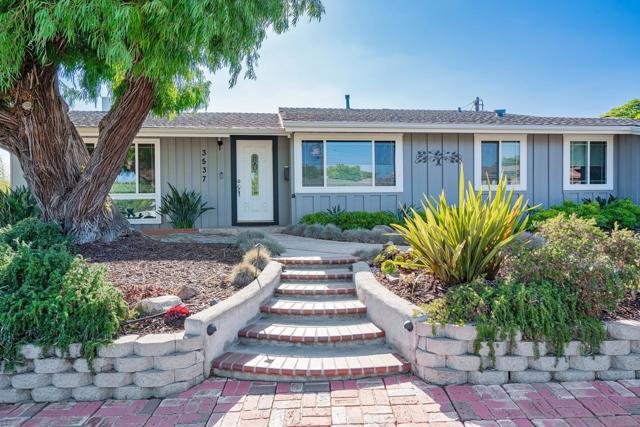 3537 Addison St, San Diego CA: https://media.crmls.org/mediaz/06f19d73-2ddd-4bd9-a263-3e99491b709e.jpg