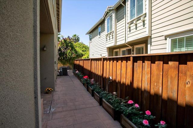 825 S 22nd Street, San Jose CA: https://media.crmls.org/mediaz/06f1a757-730f-4532-80bf-b0f14d0d7f16.jpg