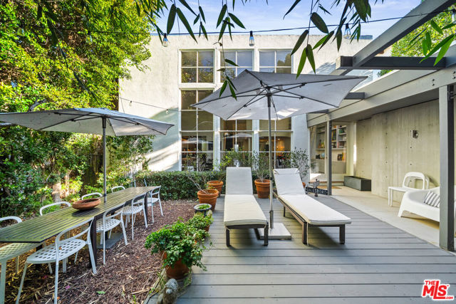 12315 Gorham Avenue, Los Angeles CA: https://media.crmls.org/mediaz/06f2947c-495a-4b9b-a714-64fa0dc23229.jpg