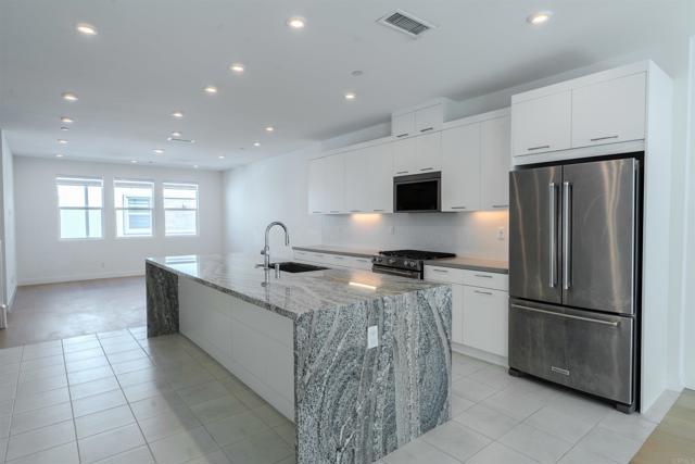 Detail Gallery Image 8 of 30 For 2633 Everly Dr, San Diego,  CA 92108 - 4 Beds | 3/1 Baths