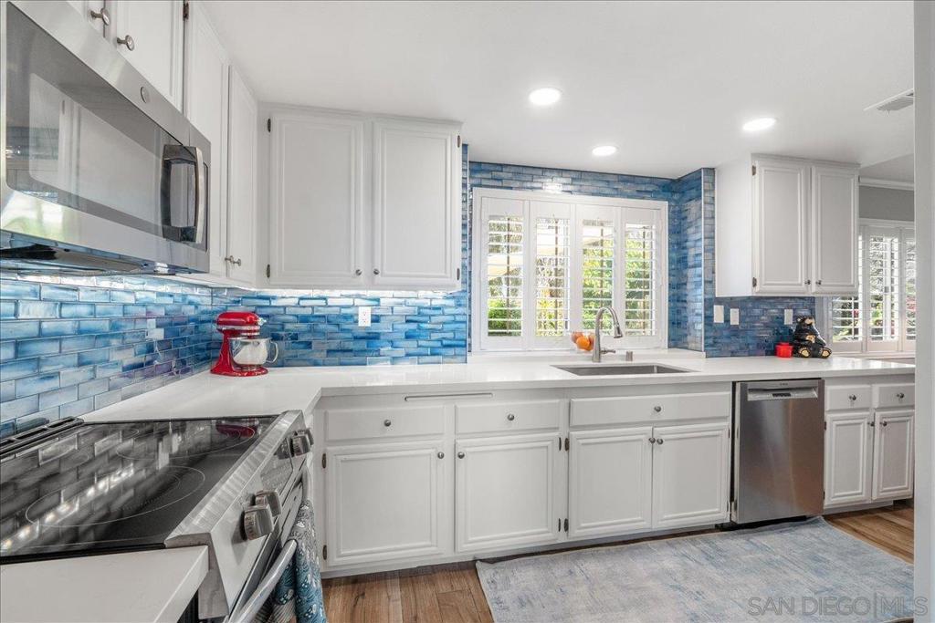 3266 San Helena Dr - photo 12