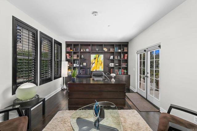 Detail Gallery Image 4 of 32 For 14586 Luna Media, San Diego,  CA 92127 - 4 Beds | 5 Baths