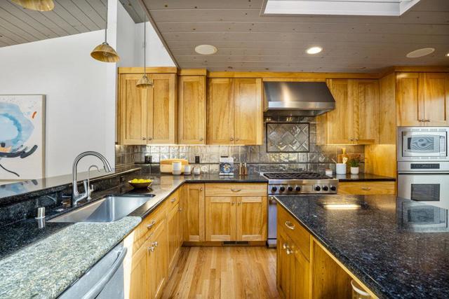 599 Dawn Drive, Sunnyvale CA: https://media.crmls.org/mediaz/06f4c401-f944-448f-b799-5cadc2f8bb74.jpg