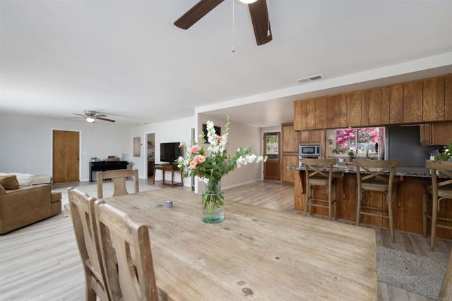 Detail Gallery Image 15 of 40 For 500 Beaumont Dr, Vista,  CA 92084 - 4 Beds | 3/1 Baths