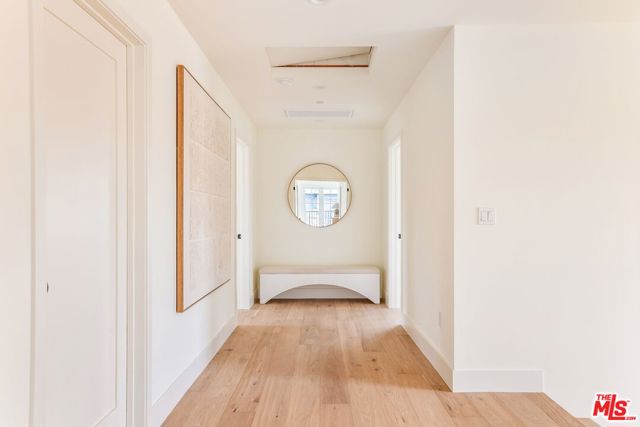 2455 23rd Street, Santa Monica CA: https://media.crmls.org/mediaz/06f5cd01-0ebc-4826-b767-f415800b4d00.jpg