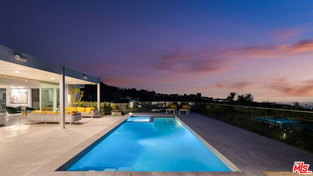 1476 Carla, Beverly Hills CA: https://media.crmls.org/mediaz/06f6f150-c9c2-46ae-b46d-b9cc8c54b397.jpg