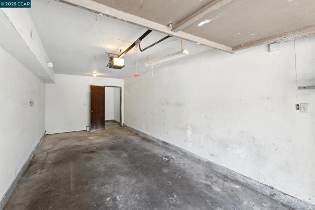 3847 Vineyard Ave, Pleasanton CA: https://media.crmls.org/mediaz/06f80069-f127-45c9-95eb-d8171592811f.jpg