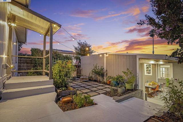 Image 21 of 35 For 3374 Madera Ave