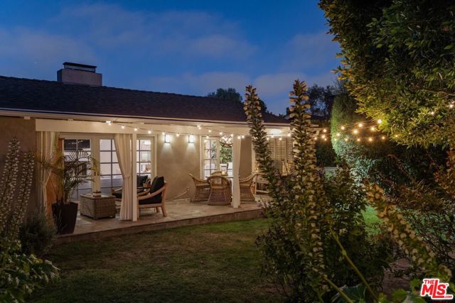 Drew Fenton | 585 Lorna Lane Los Angeles CA | MLS: 7287808