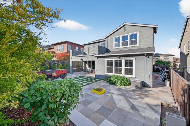 7058 Atlas Peak Dr, Dublin CA: https://media.crmls.org/mediaz/06f8fdc9-db4a-4b13-8c15-8183fbb592d8.jpg