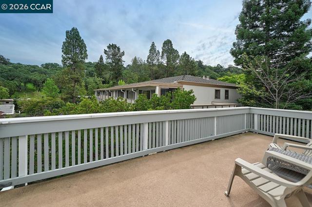 1301 Leisure Ln, Walnut Creek CA: https://media.crmls.org/mediaz/06f99b5f-fc06-496f-bf3a-94ca618a50e1.jpg