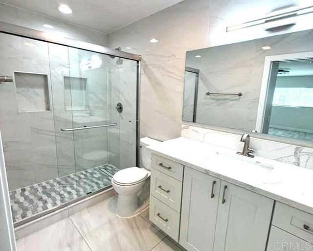 Detail Gallery Image 28 of 43 For 4566 Cove Dr #D,  Carlsbad,  CA 92008 - 2 Beds | 2 Baths