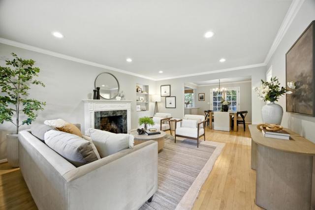 2084 San Carlos Avenue, San Carlos CA: https://media.crmls.org/mediaz/06fb82a4-0a88-4401-bf24-1c6e5700dfc6.jpg