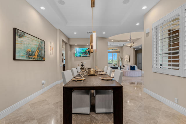 32-49568 Via Conquistador-30