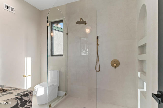 Detail Gallery Image 17 of 34 For 812 W Avenue 37, Los Angeles,  CA 90065 - 3 Beds | 2/1 Baths