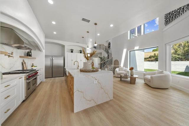 Image 11 of 72 For 711 Country Club Ln